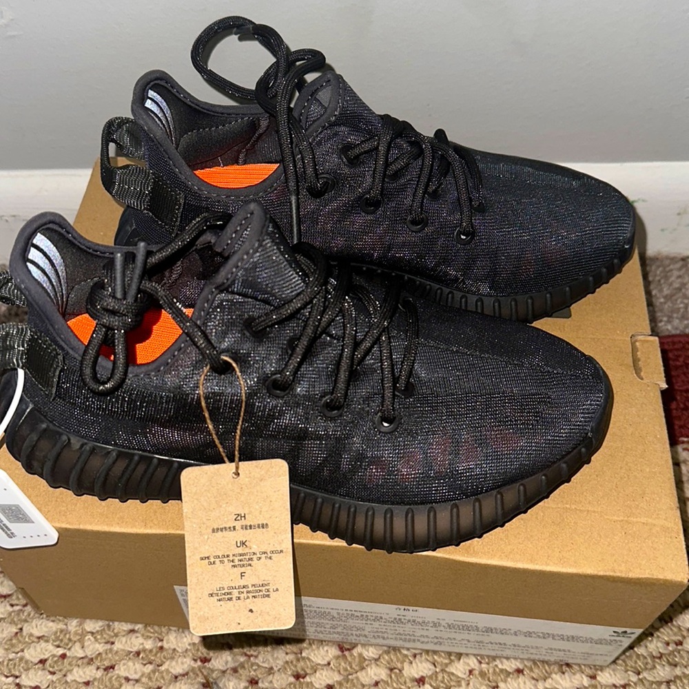 Adidas Yeezy Boost 350 (mono cinder) V2
